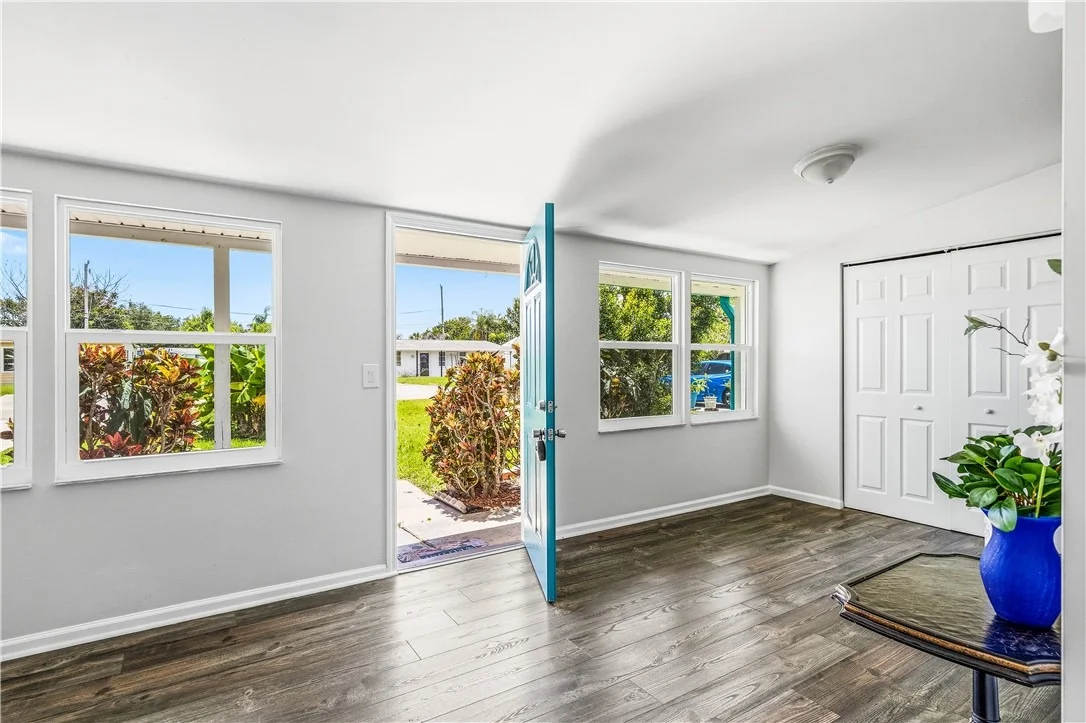 Photo of 1441 4th Avenue