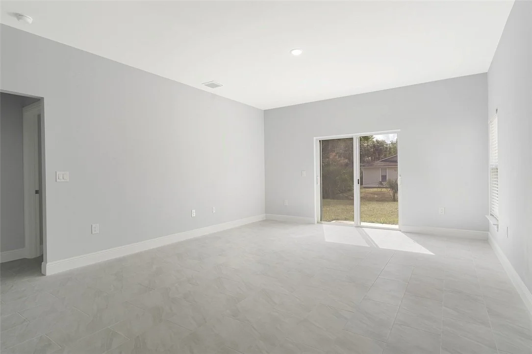 Photo of 6215 4th Lane