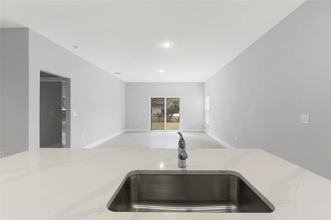 Photo of 6215 4th Lane