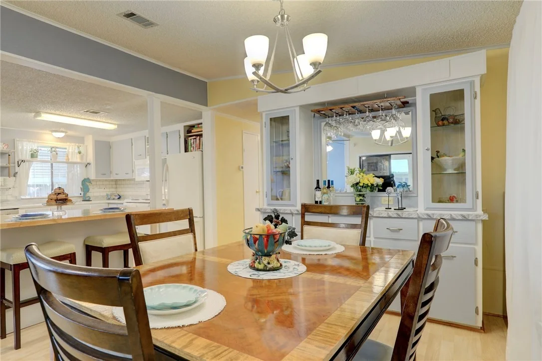 Photo of 711 Amaryllis Drive