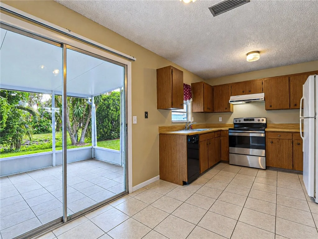 Photo of 401 Lake Drive