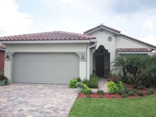 Photo of 6227 Thames Place