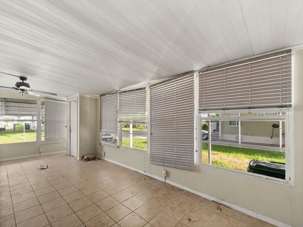 Photo of 703 Lark Drive