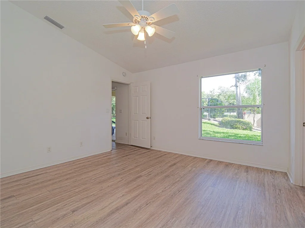 Photo of 1143 N 13th Square