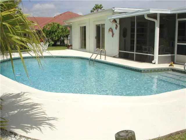 Photo of 17 Dolphin Drive