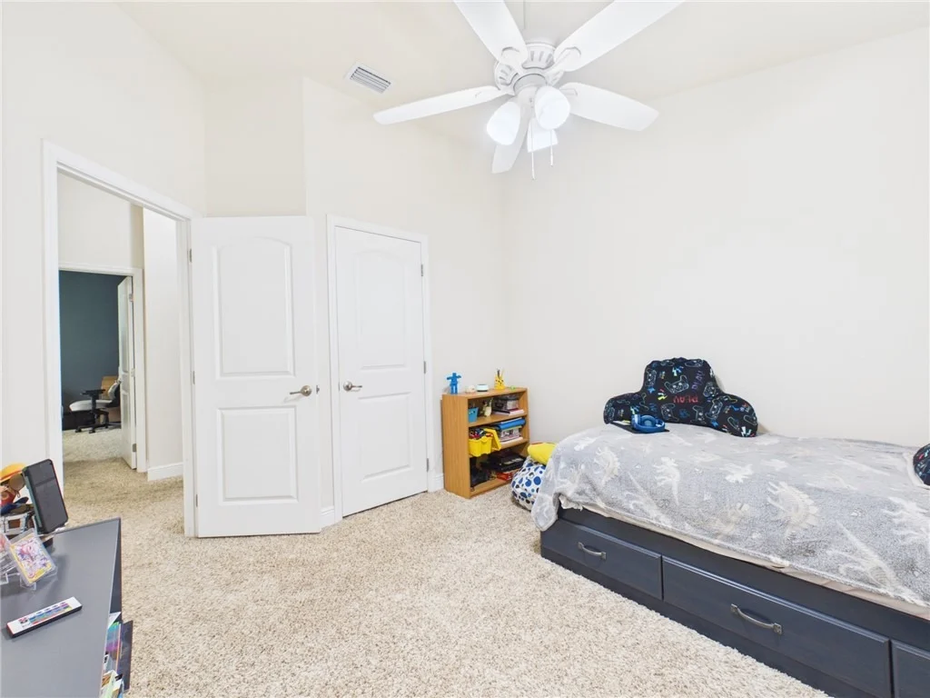 Photo of 142 Briarcliff Circle
