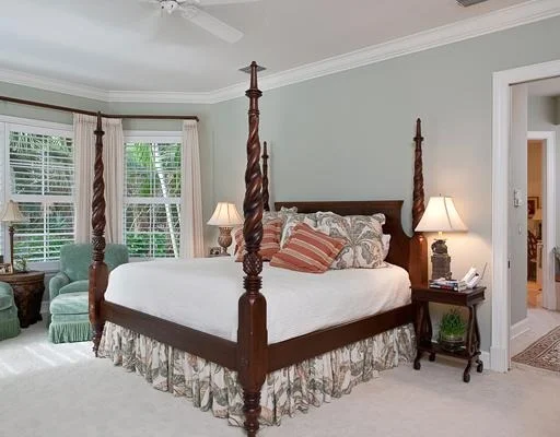 Photo of 105 River Oak Drive