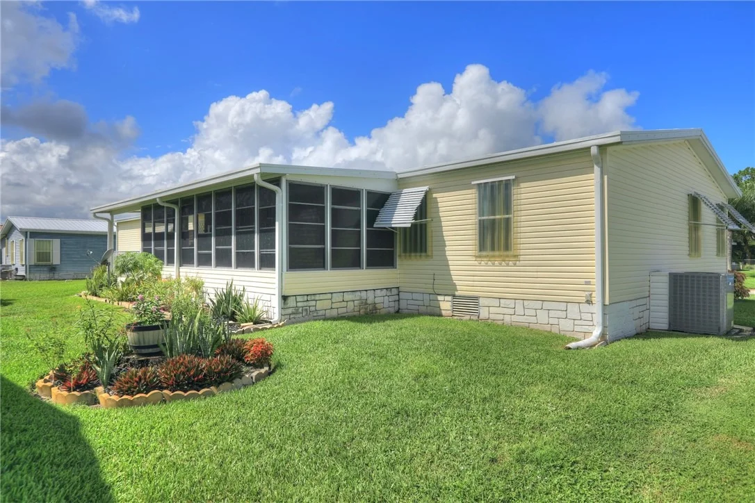 Photo of 233 Kiwi Drive