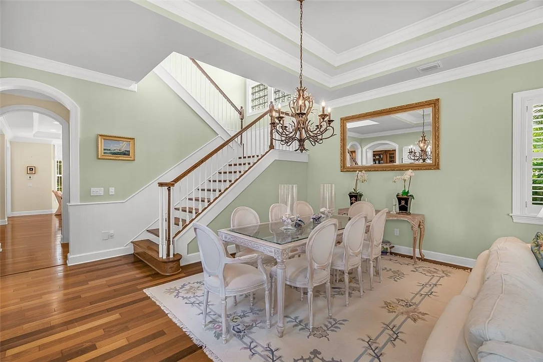 Photo of 360 Lakeview Way
