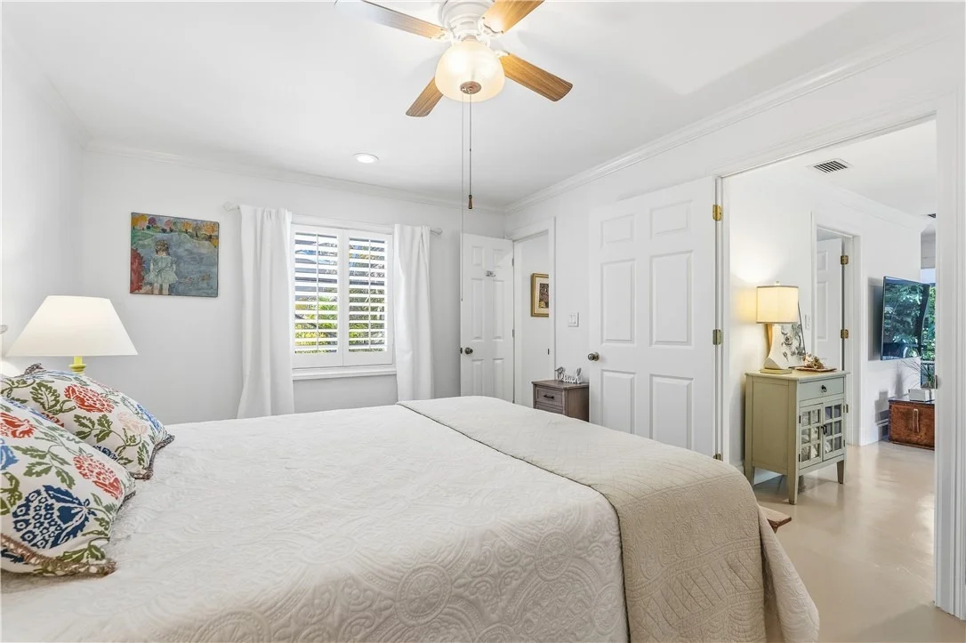 Photo of 727 Shore Drive