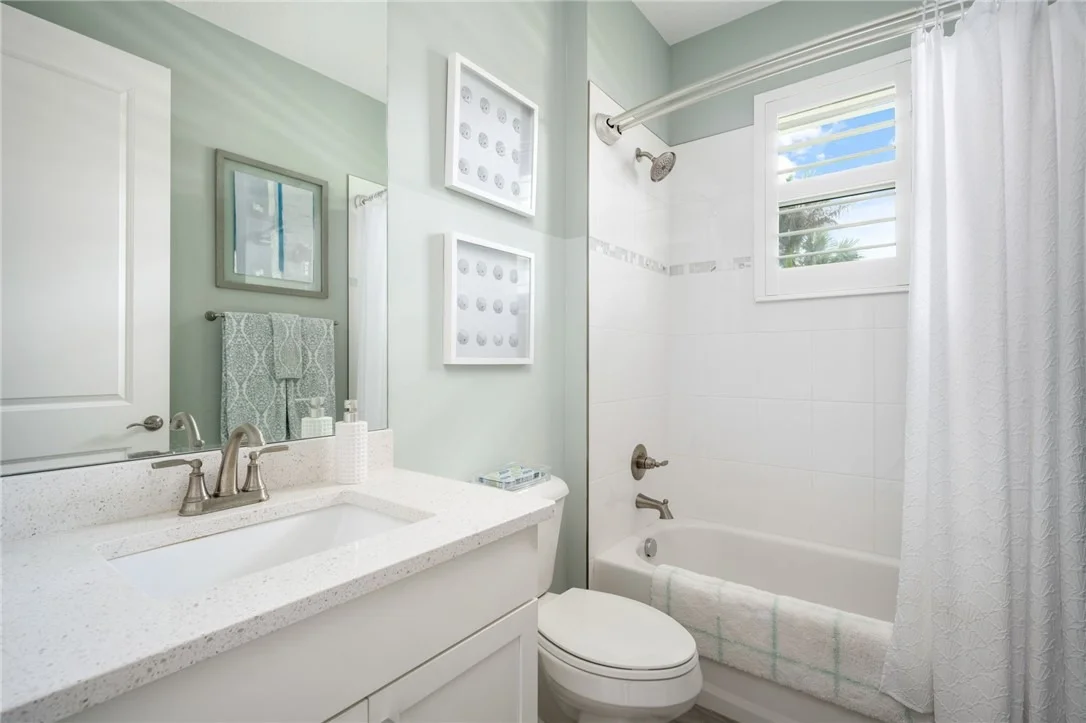 Photo of 1195 Camelot Way