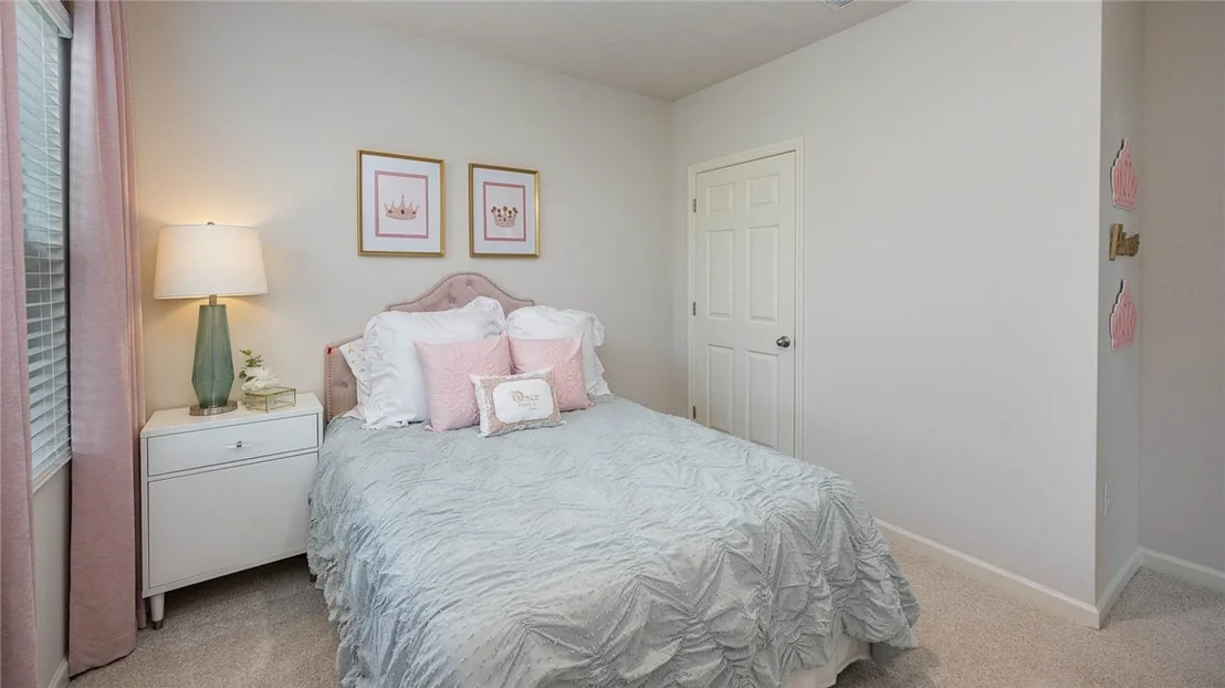Photo of 526 Saunders Terrace