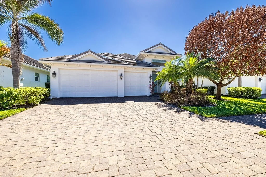 Photo of 1412 Lilys Cay Circle