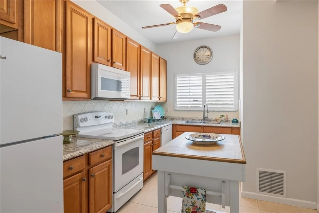 Photo of Unit 101 at 512 7th Square