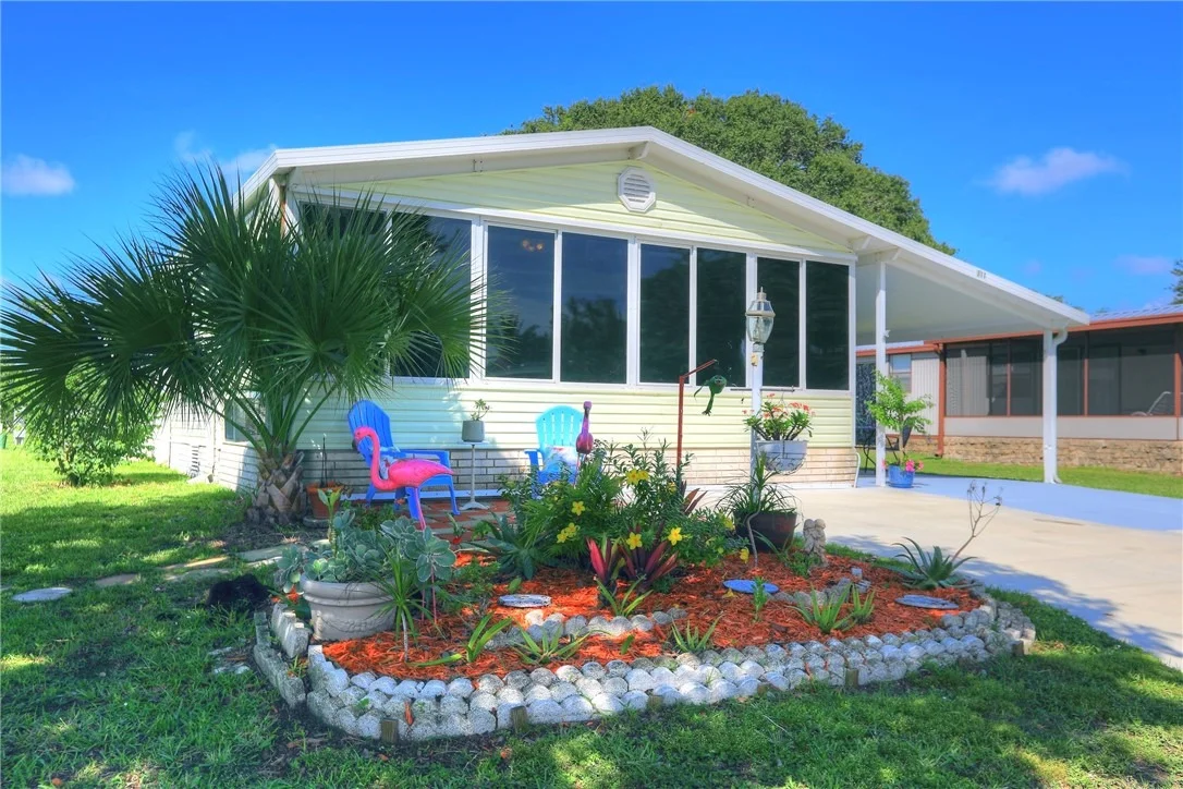Photo of 711 Amaryllis Drive