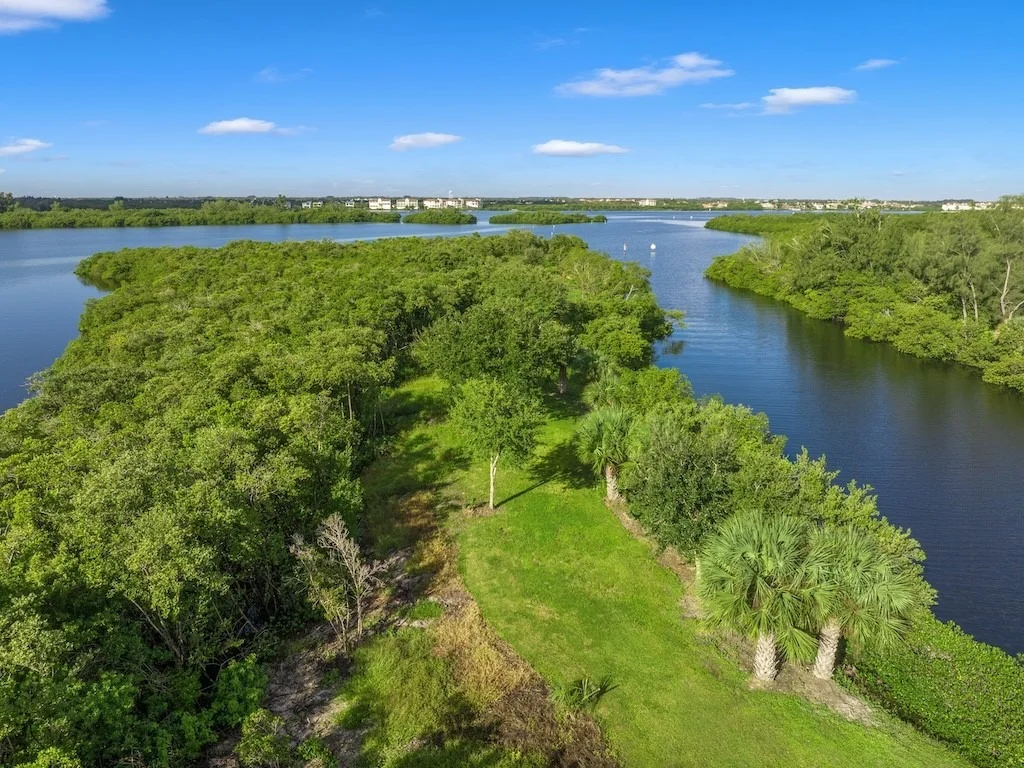 Photo of 325 Estuary Drive
