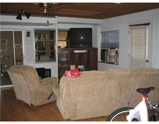 Photo of 701 Periwinkle Drive