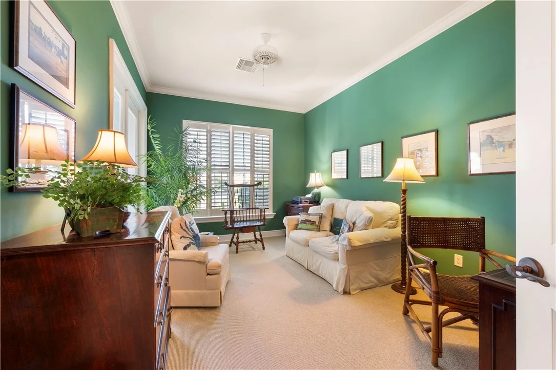 Photo of 704 Grove Place
