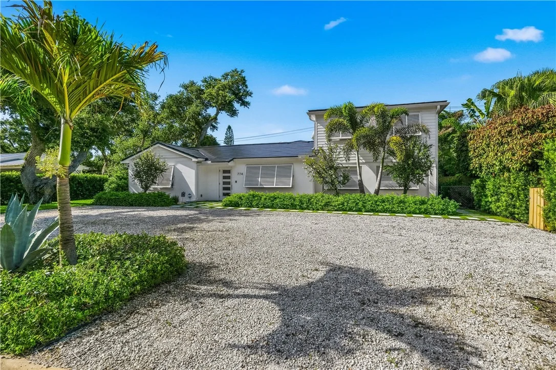 Photo of 774 Azalea Lane