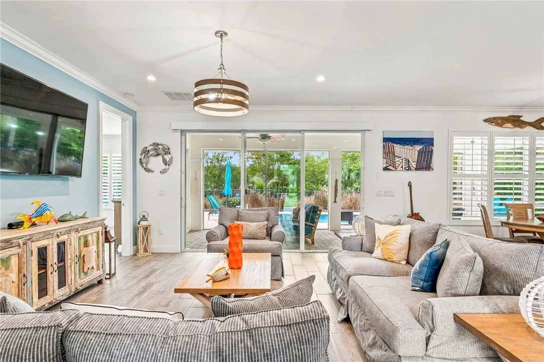 Photo of 3929 Shoreside Drive