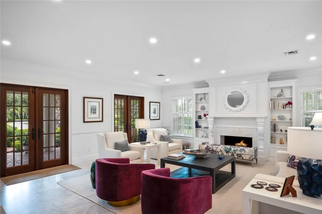 Photo of 615 Riomar Drive