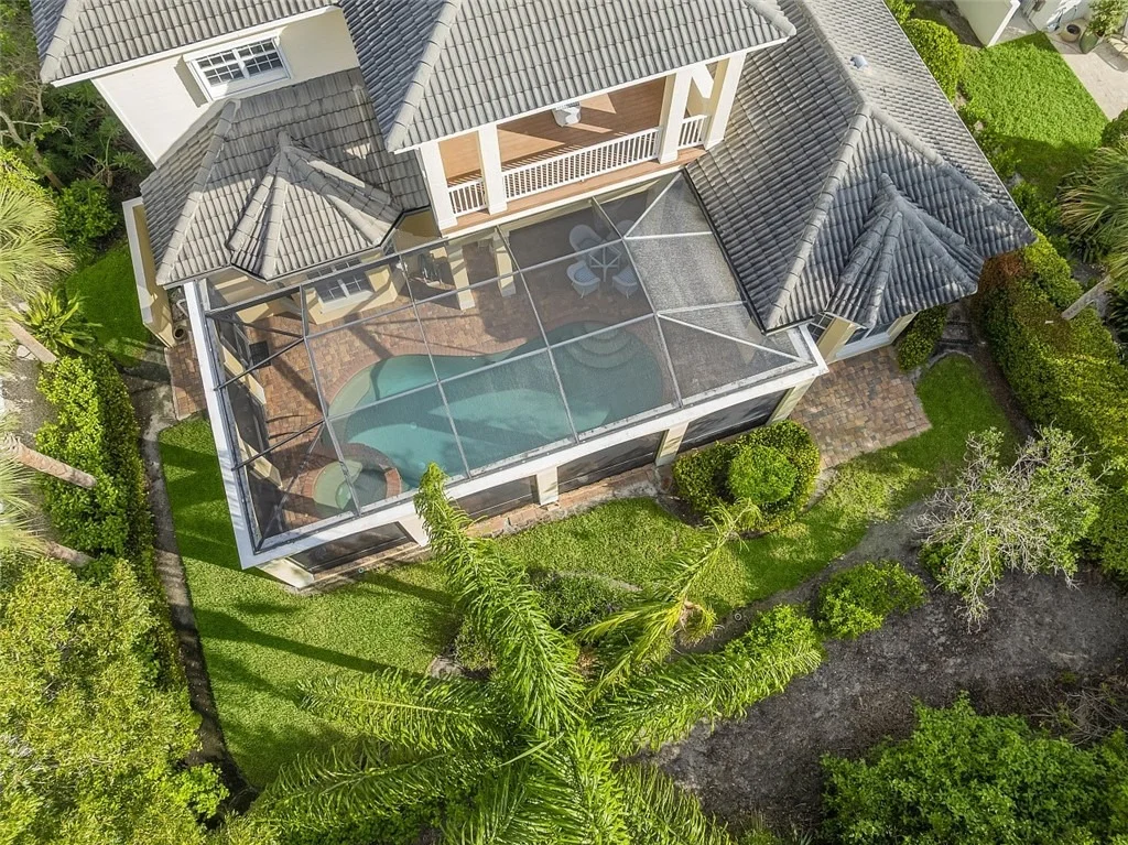Photo of 360 Lakeview Way