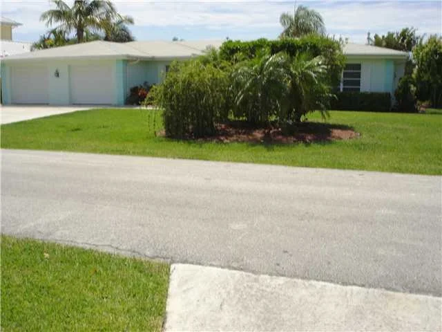 Photo of 17 Dolphin Drive