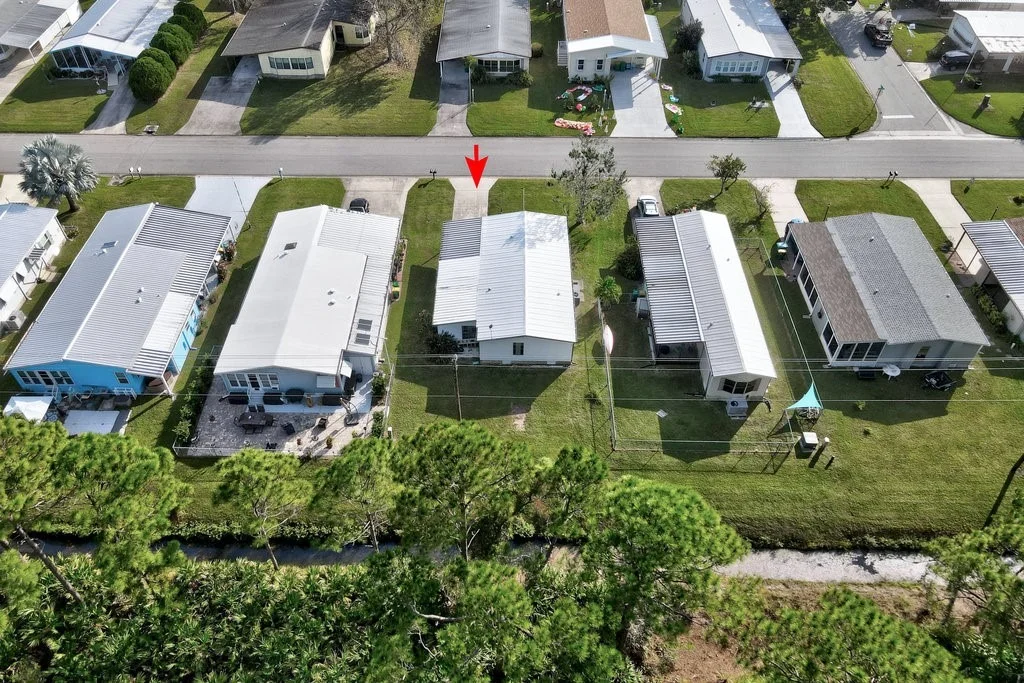Photo of 1373 Barefoot Circle