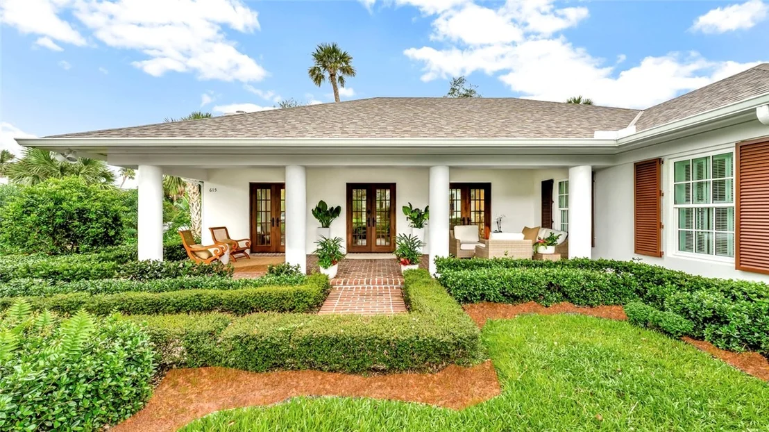 Photo of 615 Riomar Drive