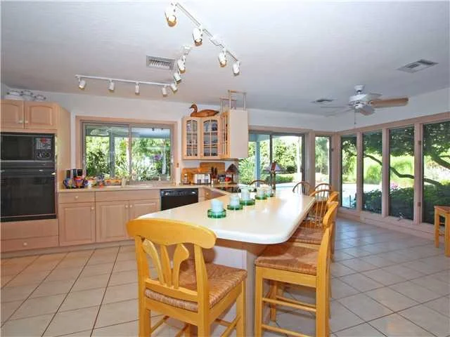 Photo of 1385 River Ridge Drive