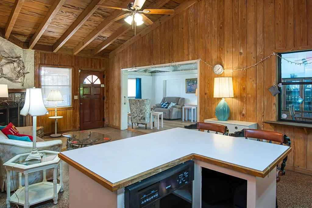 Photo of 575 Acacia Road