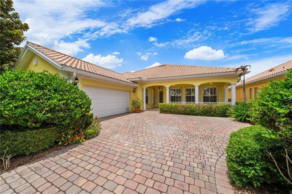 Photo of 5422 Barbados Square