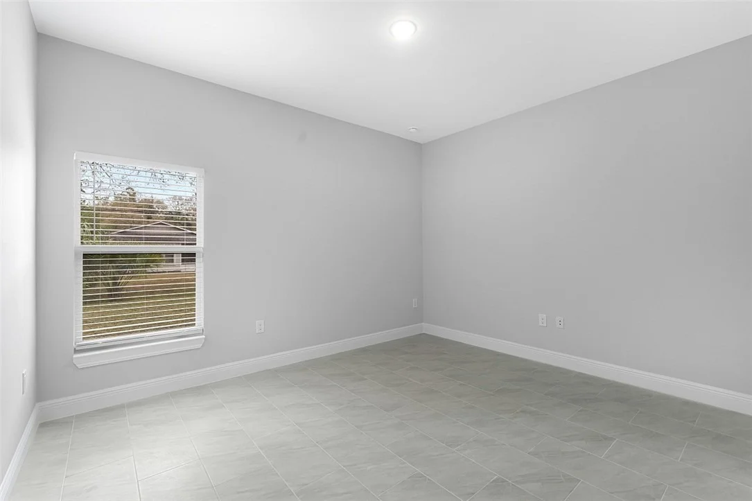 Photo of 6215 4th Lane