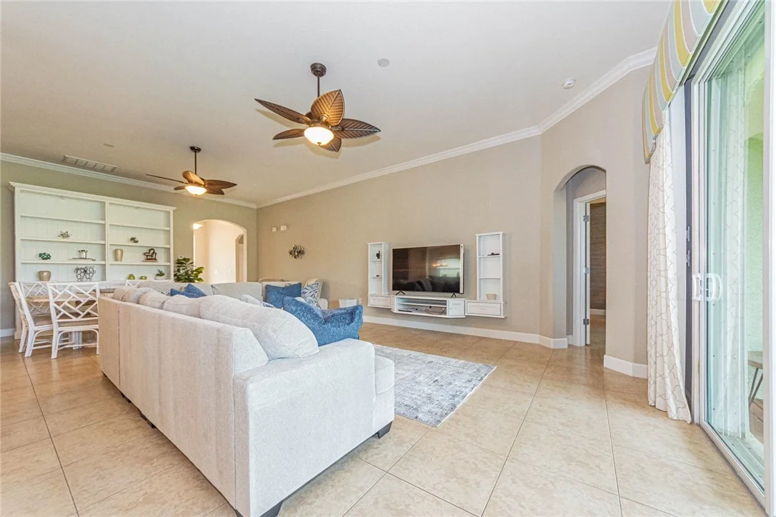 Photo of 4250 Diamond Square