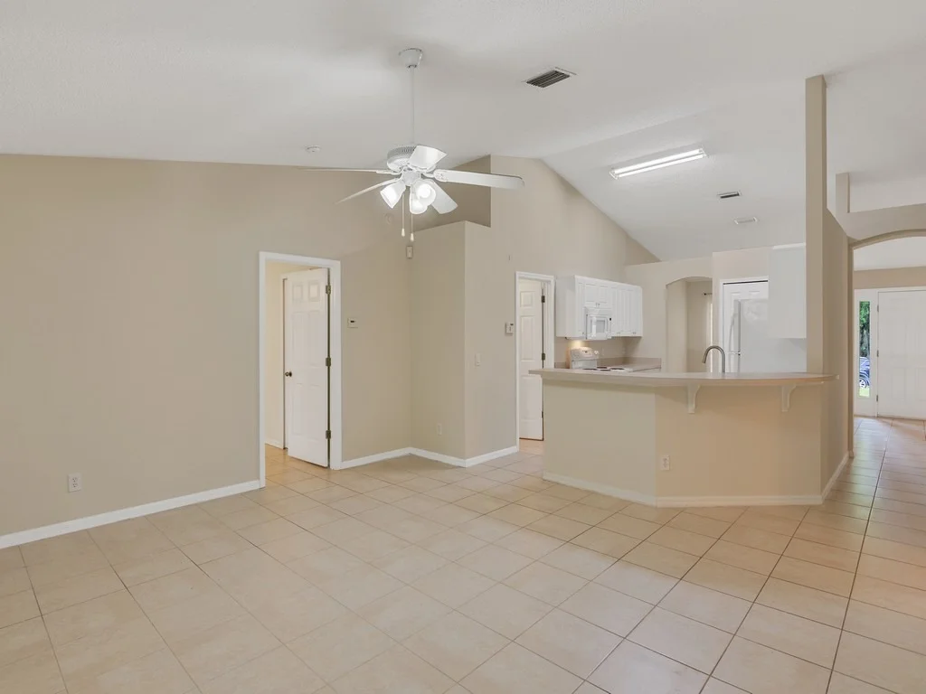Photo of 557 Browning Terrace