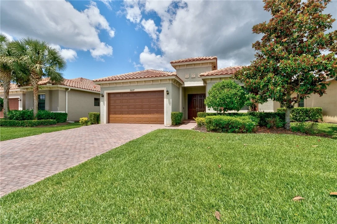 Photo of 5537 57th Way