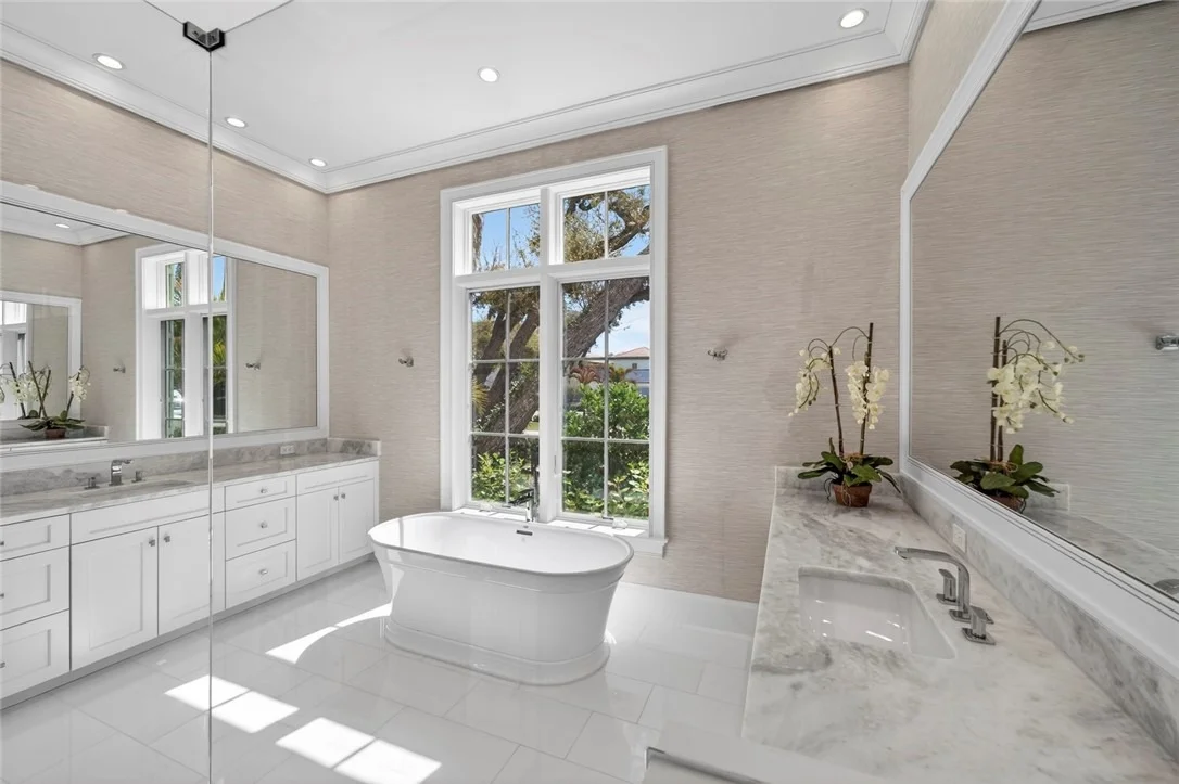 Photo of 765 Azalea Lane
