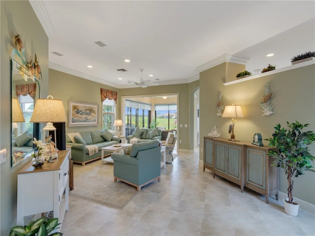 Photo of 1765 Victoria Circle