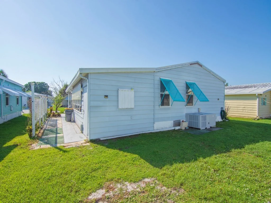 Photo of 836 Hyacinth Circle