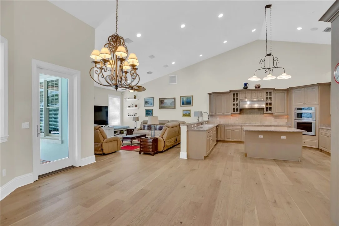 Photo of 4855 13th Lane
