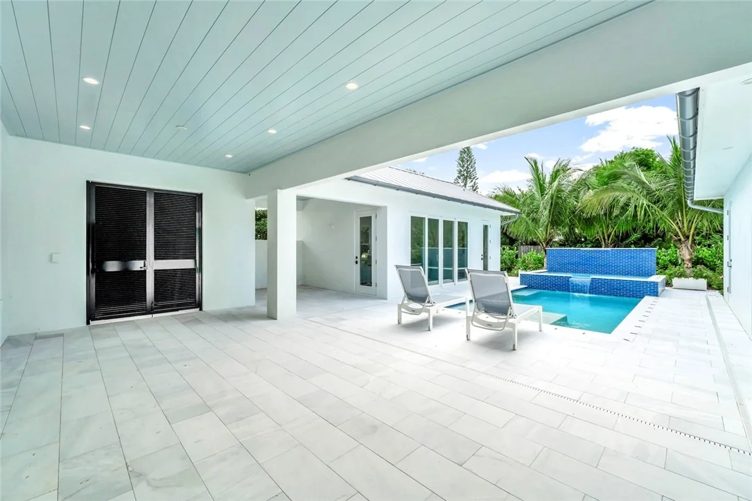 Photo of 985 Clipper Road