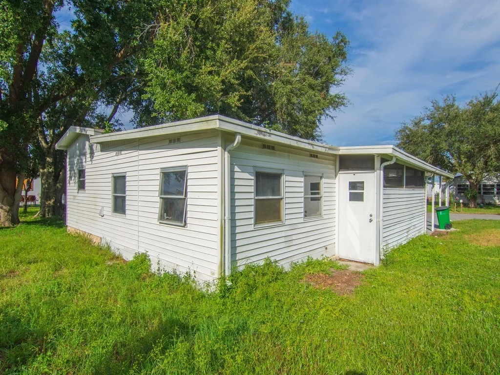 Photo of 703 Lark Drive