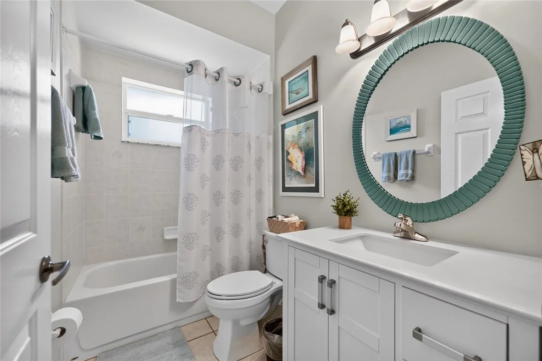 Photo of 916 Pebble Lane
