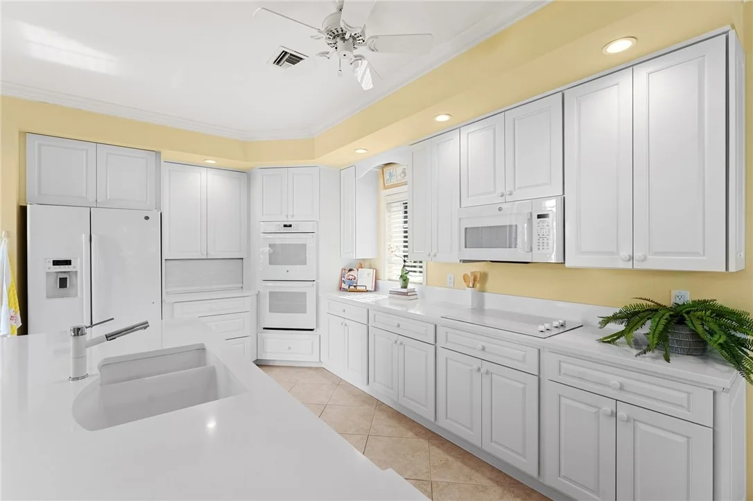 Photo of 625 Riomar Drive