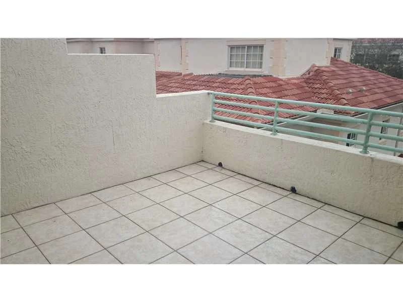 Photo of Unit 201 at 536 7th Square