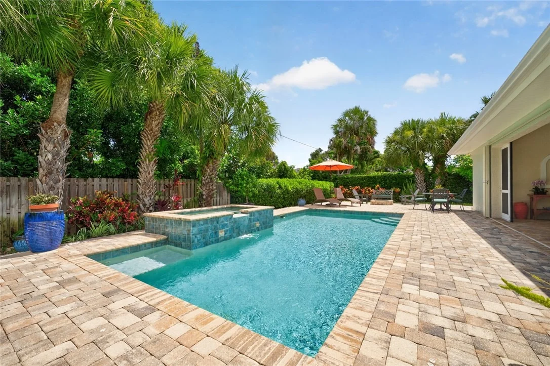 Photo of 916 Pebble Lane