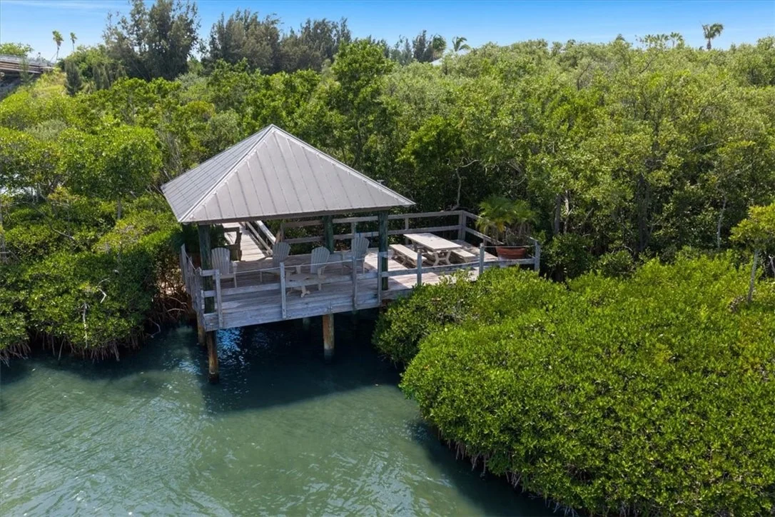 Photo of 9205 Marsh Island Drive