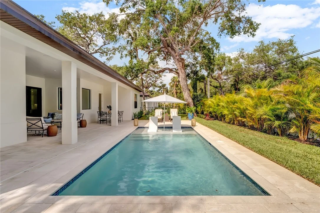 Photo of 325 Holly Road