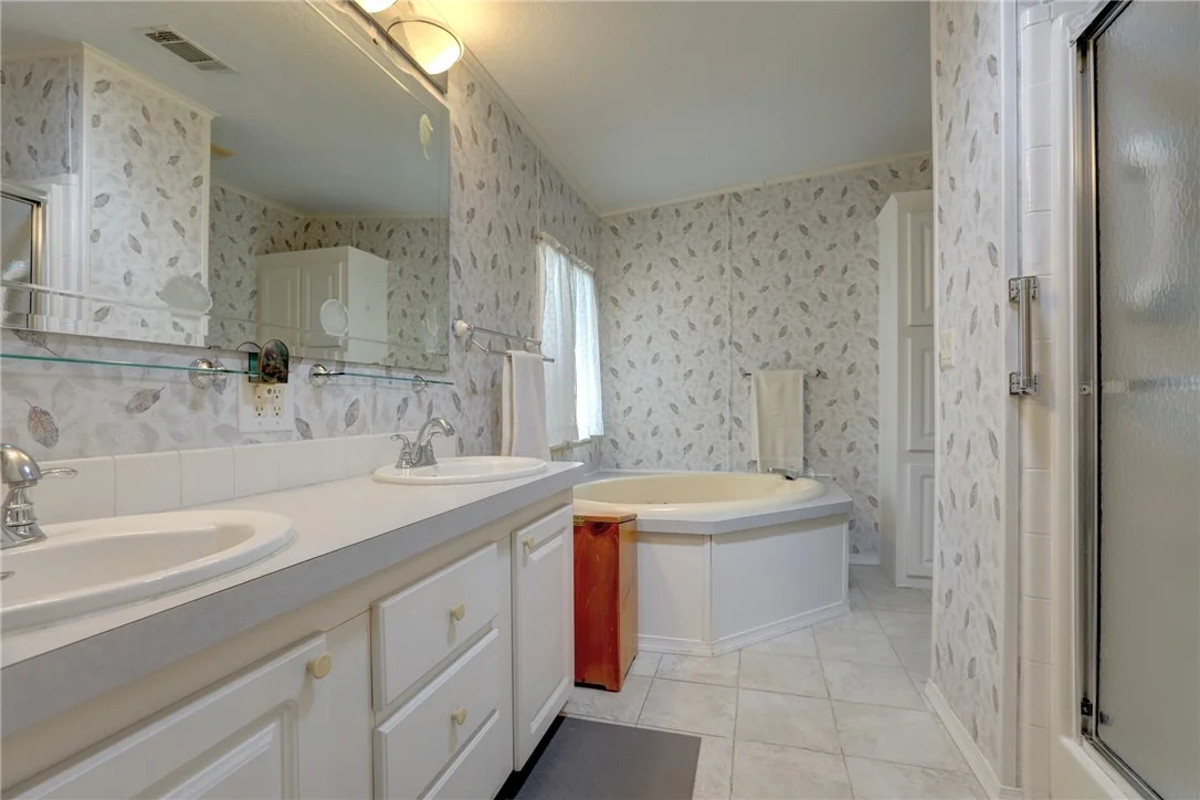Photo of 233 Kiwi Drive
