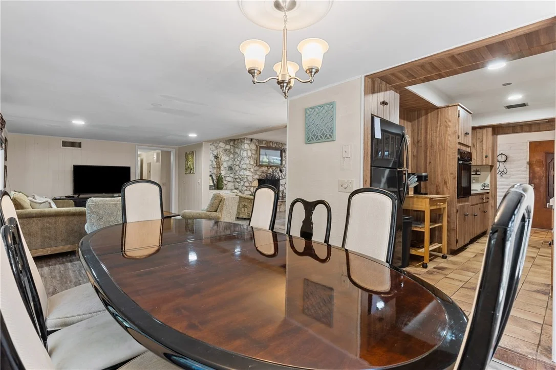 Photo of 560 Acacia Road
